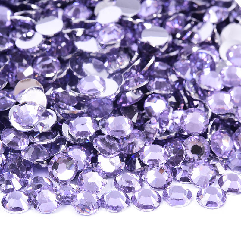 Light Amethyst Resin Rhinestones
