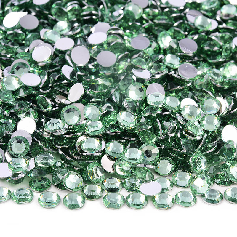 Light Peridot Resin Rhinestones